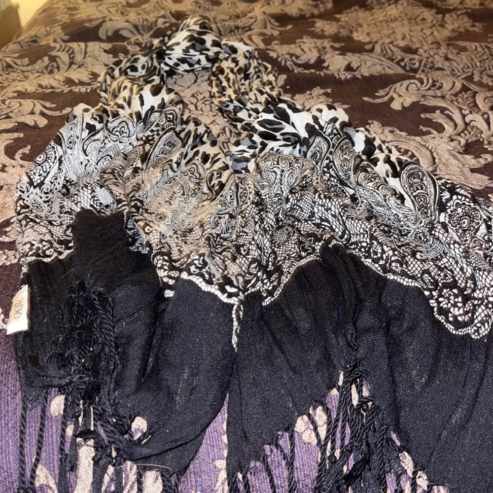 Cache Scarf - image 1